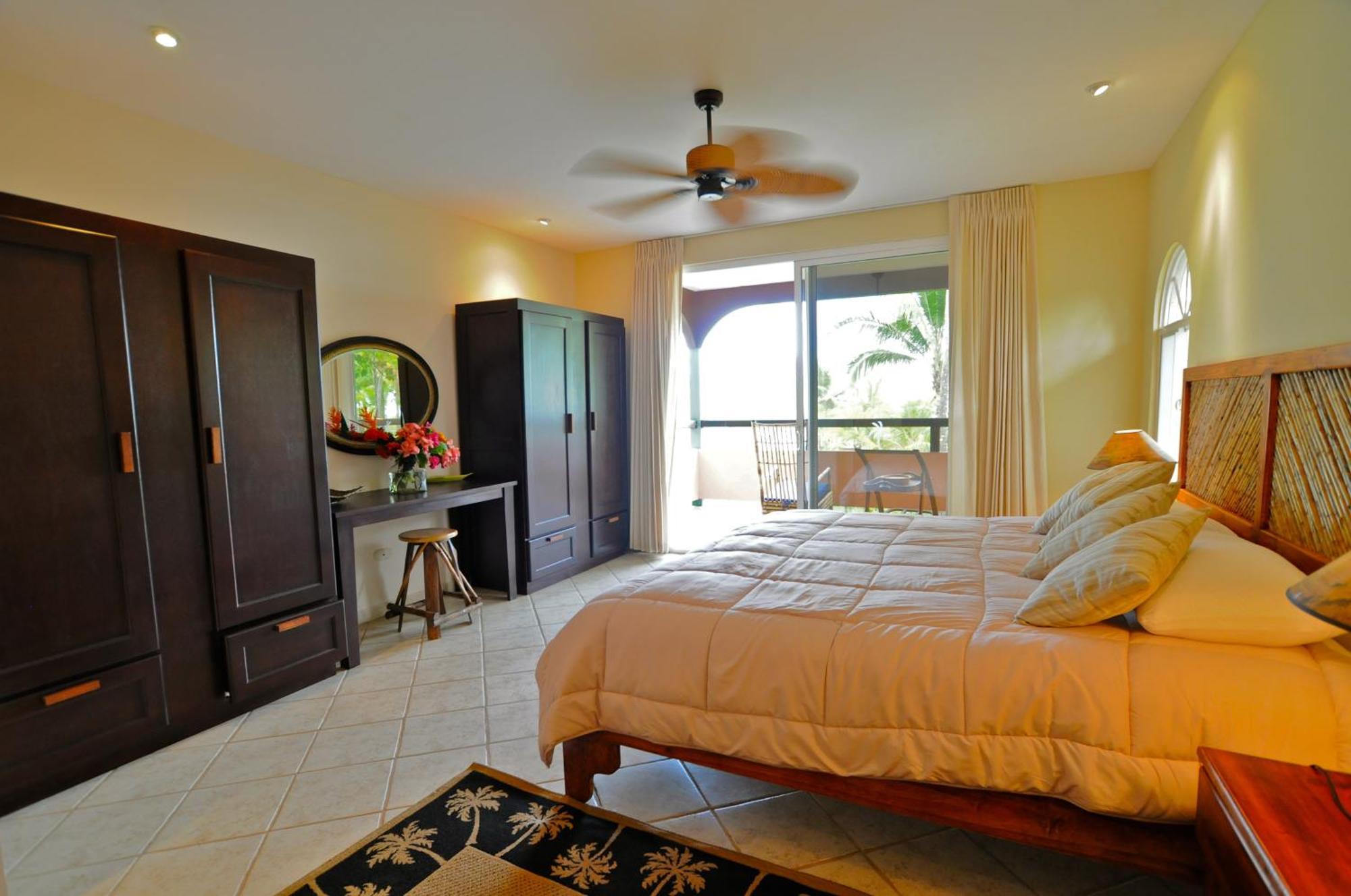 Cocomar Beachfront Hotel ปาร์ริตา ภายนอก รูปภาพ