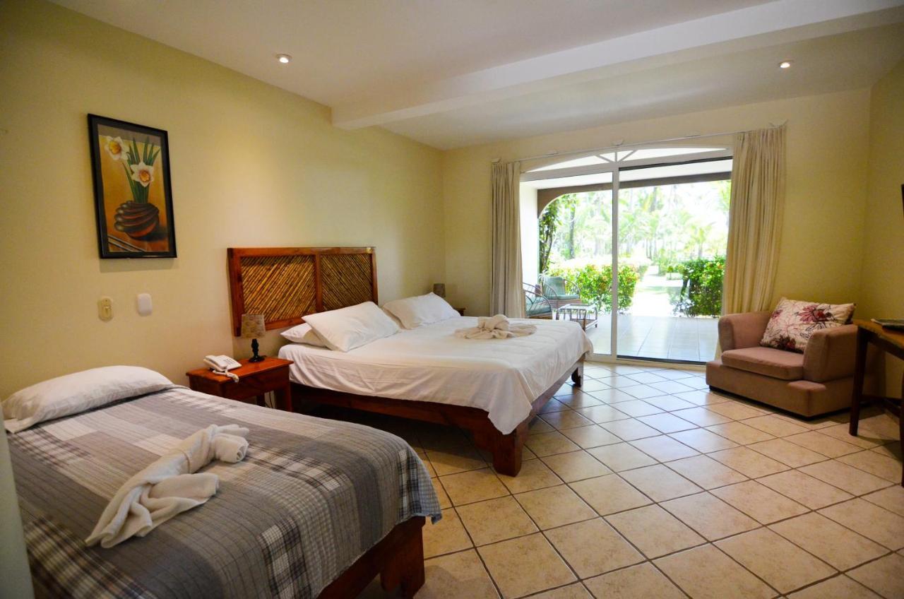 Cocomar Beachfront Hotel ปาร์ริตา ภายนอก รูปภาพ